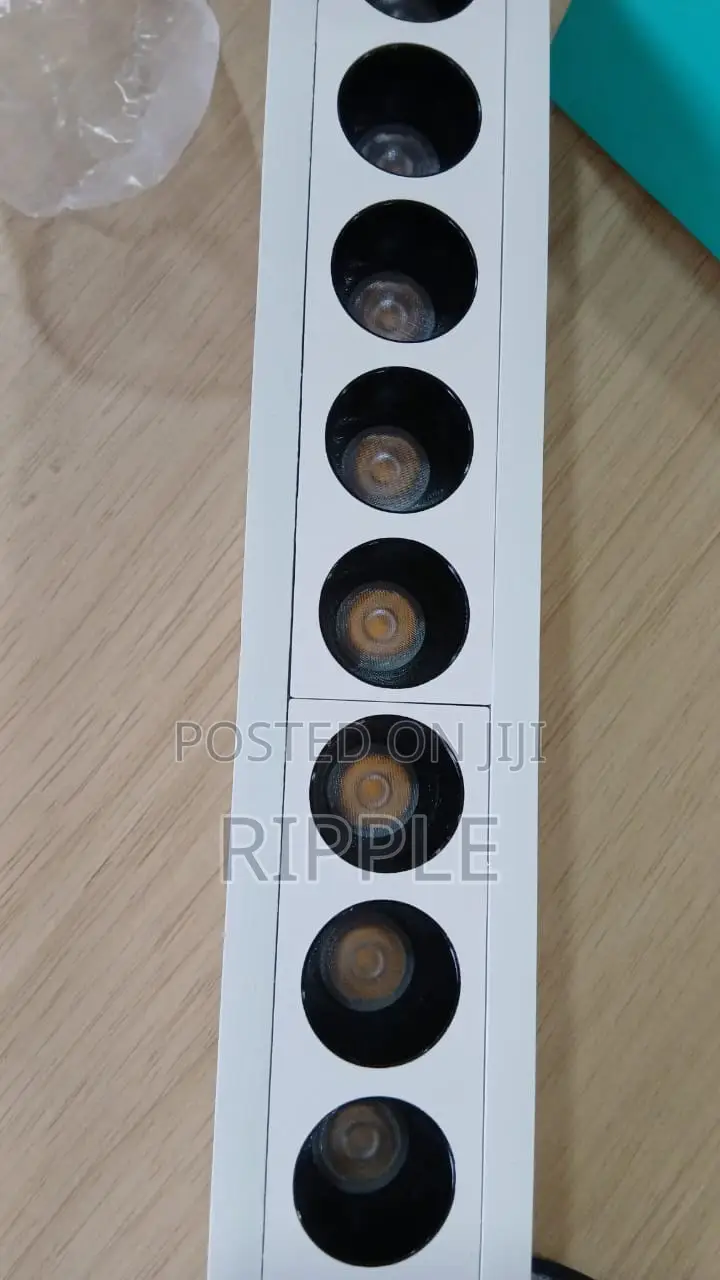 Aerbes 20W Recessed LED Linear Spotlight 10 Heads Ceiling Light