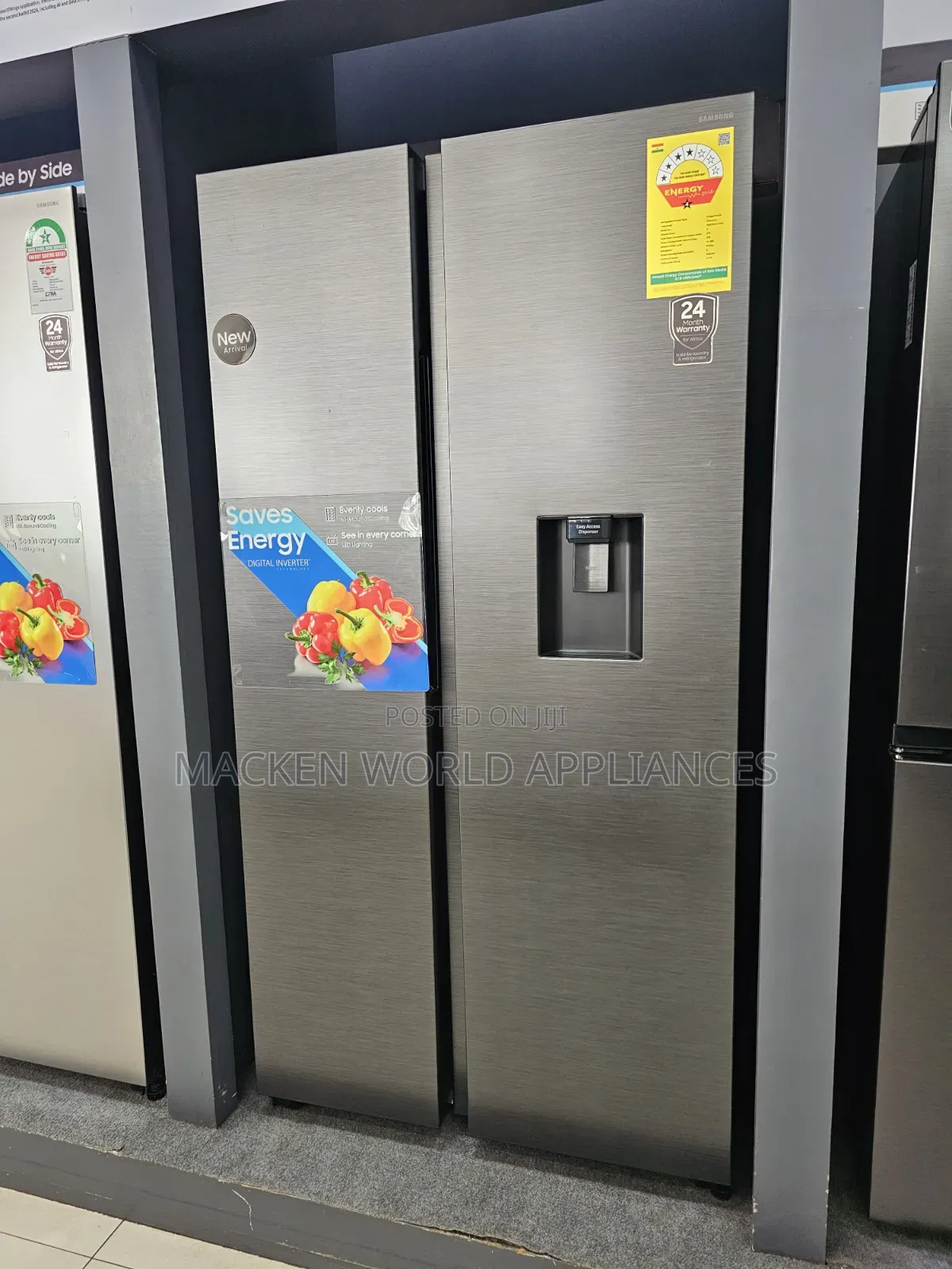 Samsung 560L Side by Side Fridge RS57DG4100B4, Water Dispenser