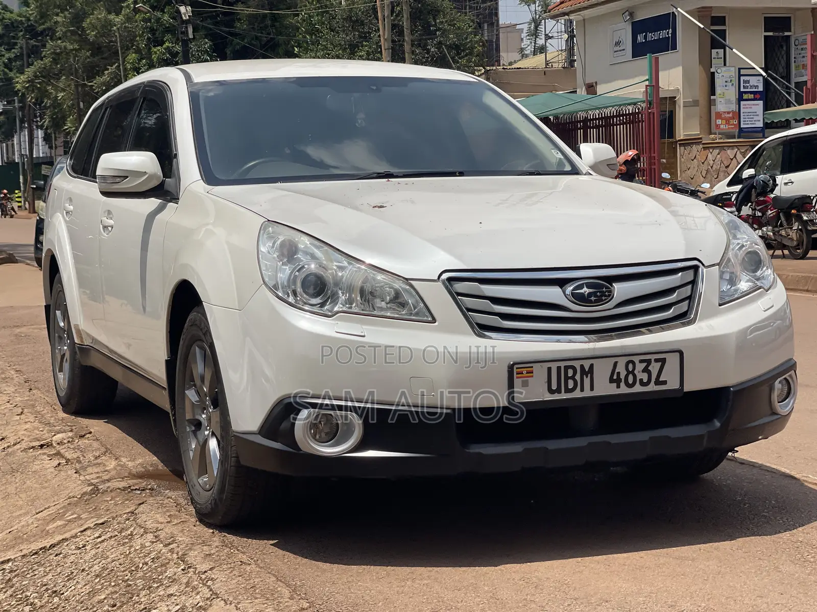 Subaru Outback 2010 White