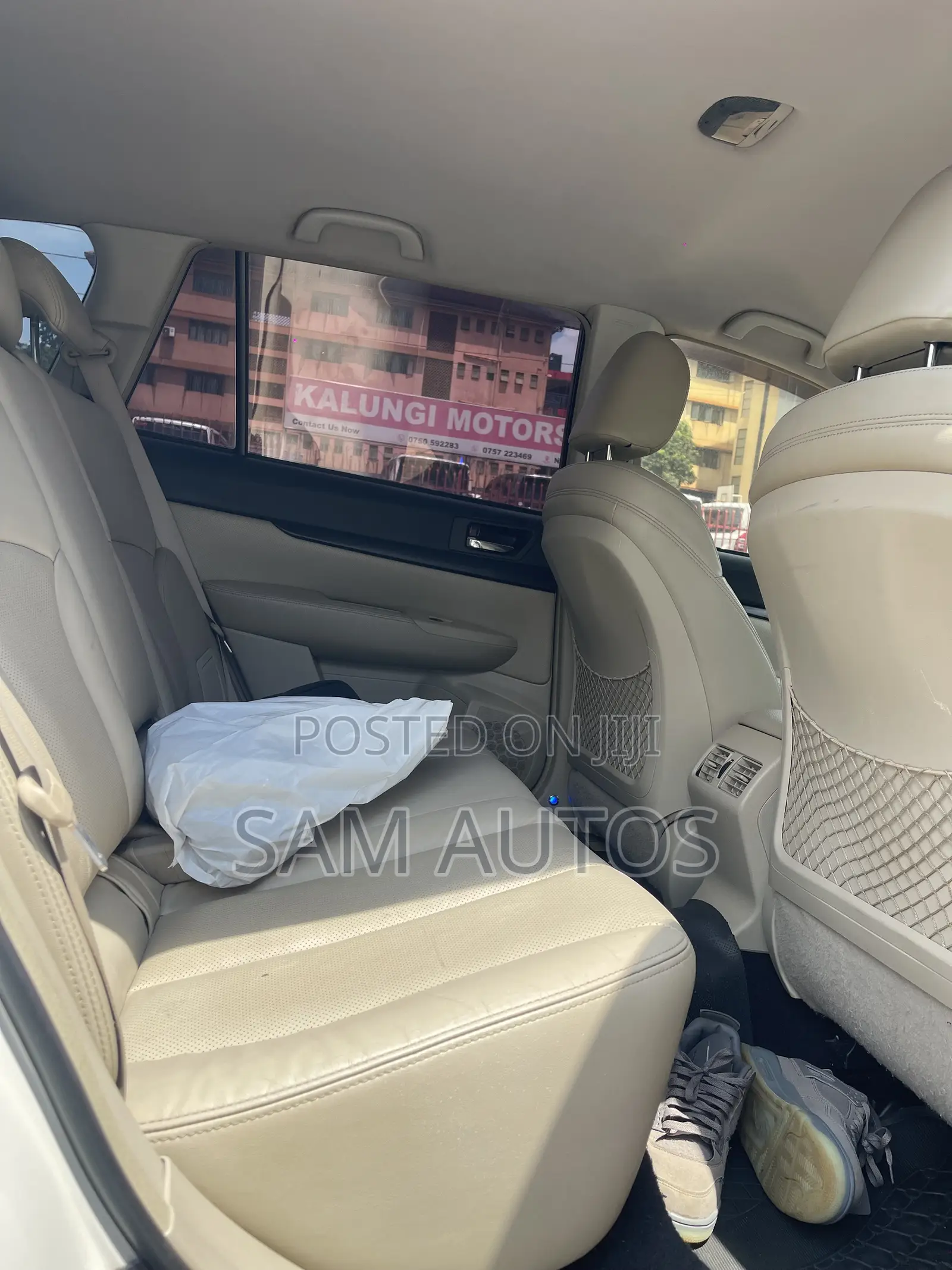 Subaru Outback 2010 White