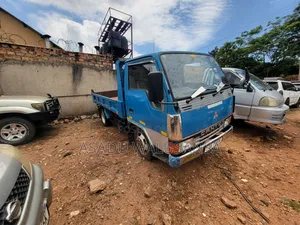 Mitsubishi Canter 1995 Blue