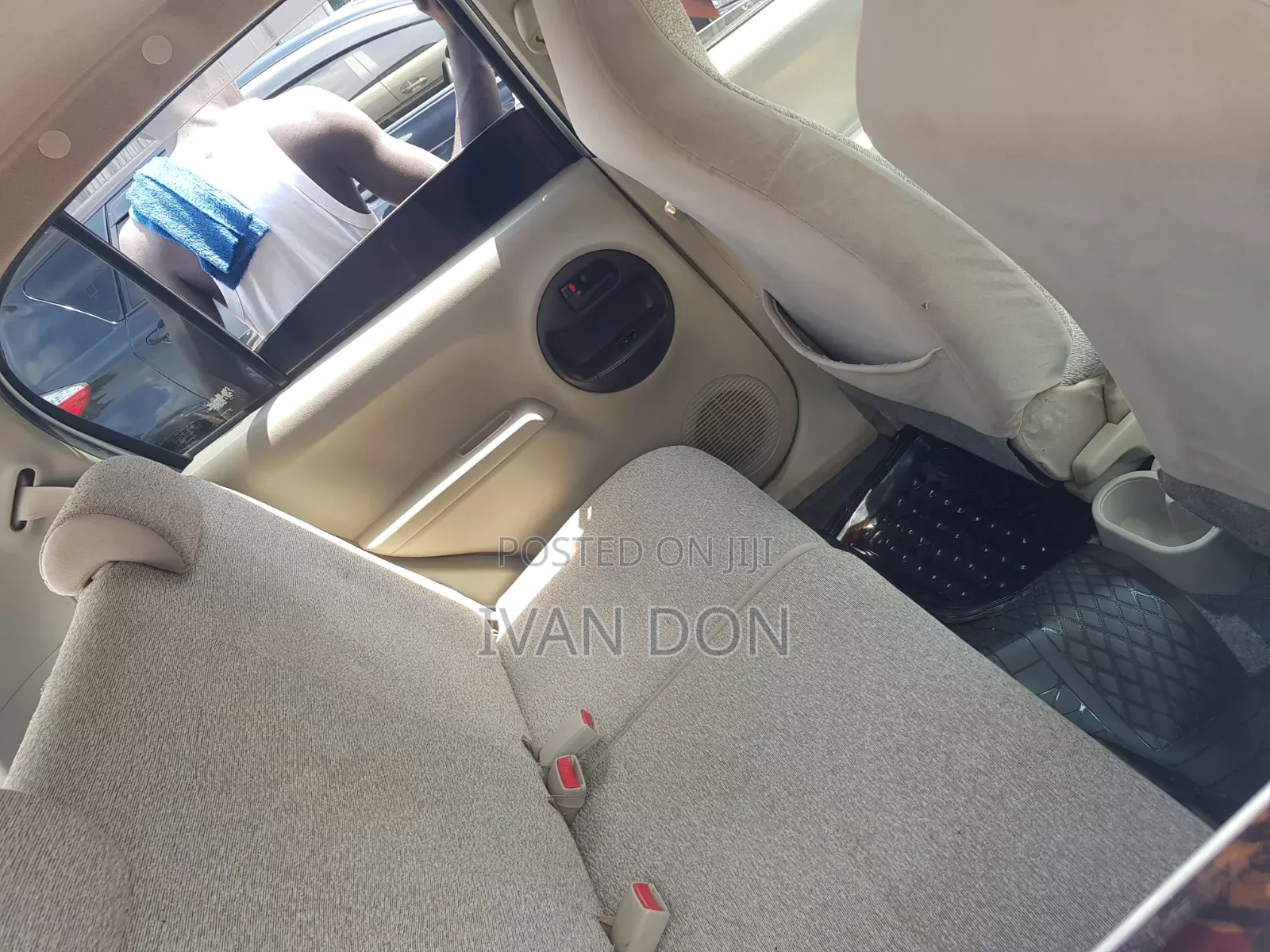 Toyota Passo 1.0 AWD 2014 Silver