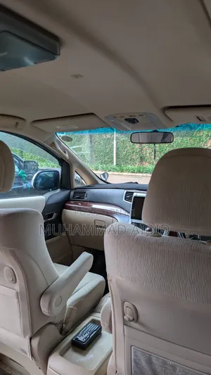 Alphard for Hire