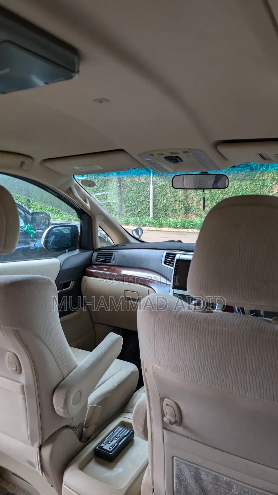 Alphard for Hire