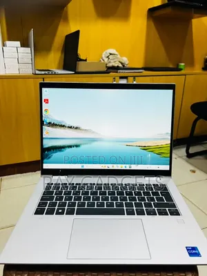 New Laptop HP EliteBook x360 1040 G7 8GB Intel Core i7 SSD 512GB