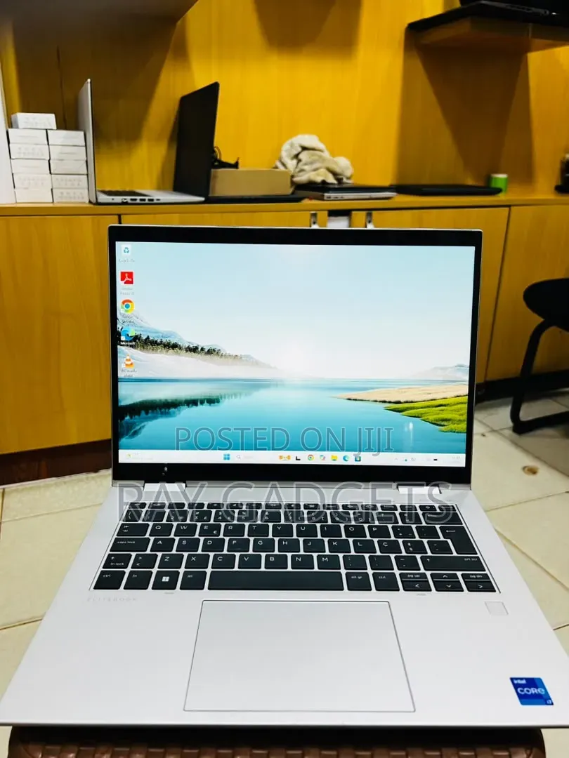New Laptop HP EliteBook x360 1040 G7 8GB Intel Core i7 SSD 512GB