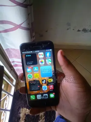 Apple iPhone 7 32 GB Black