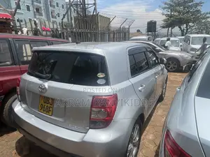 Toyota IST 2008 Silver