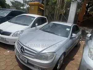 Mercedes-Benz C200 2012 Silver