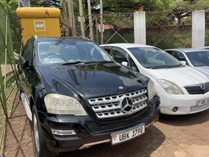 Mercedes-Benz M Class 2009 Black