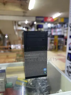 New Desktop Computer Dell OptiPlex 390 4GB Intel Core i3 HDD 500GB