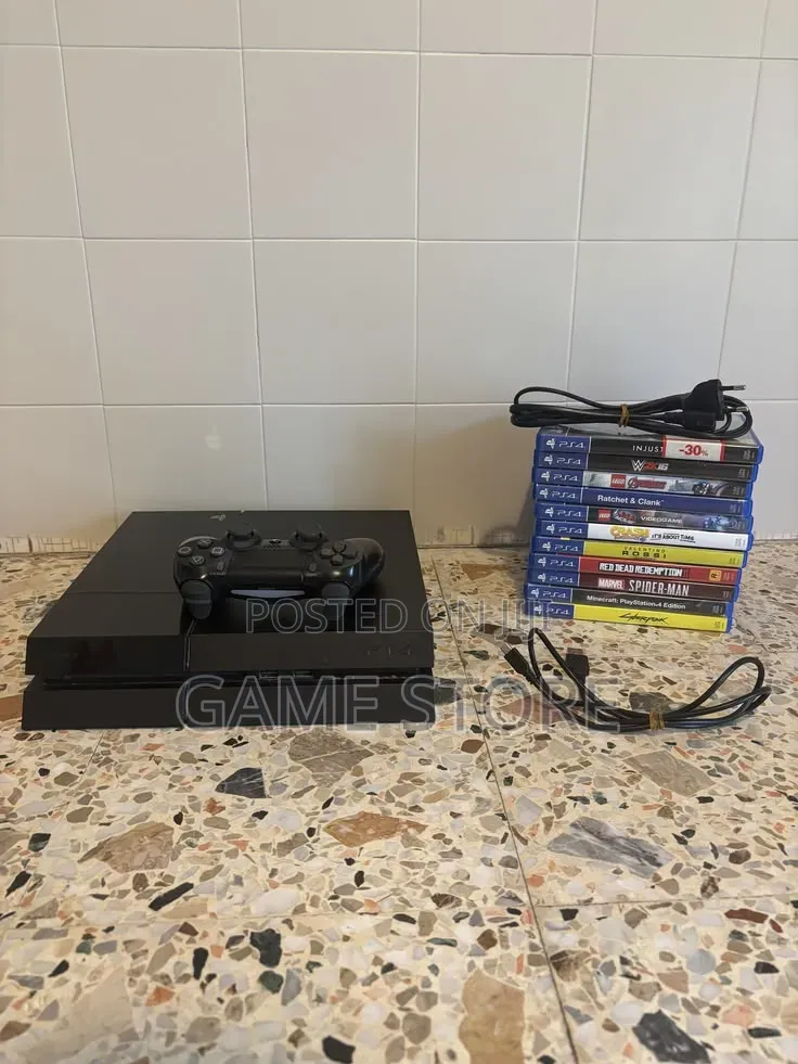 PS4 Standard – Buy the Console, Create the Memories!