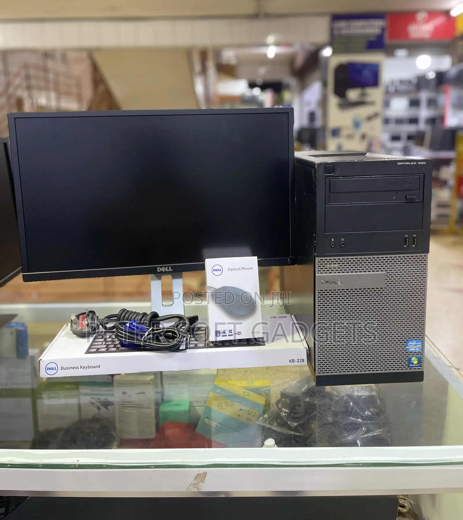Desktop Computer Dell OptiPlex 390 4GB Intel Core i3 HDD 500GB