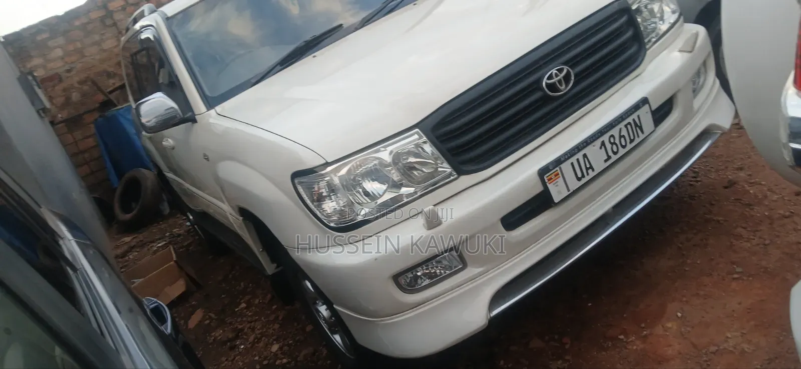 Toyota Land Cruiser 2005 White
