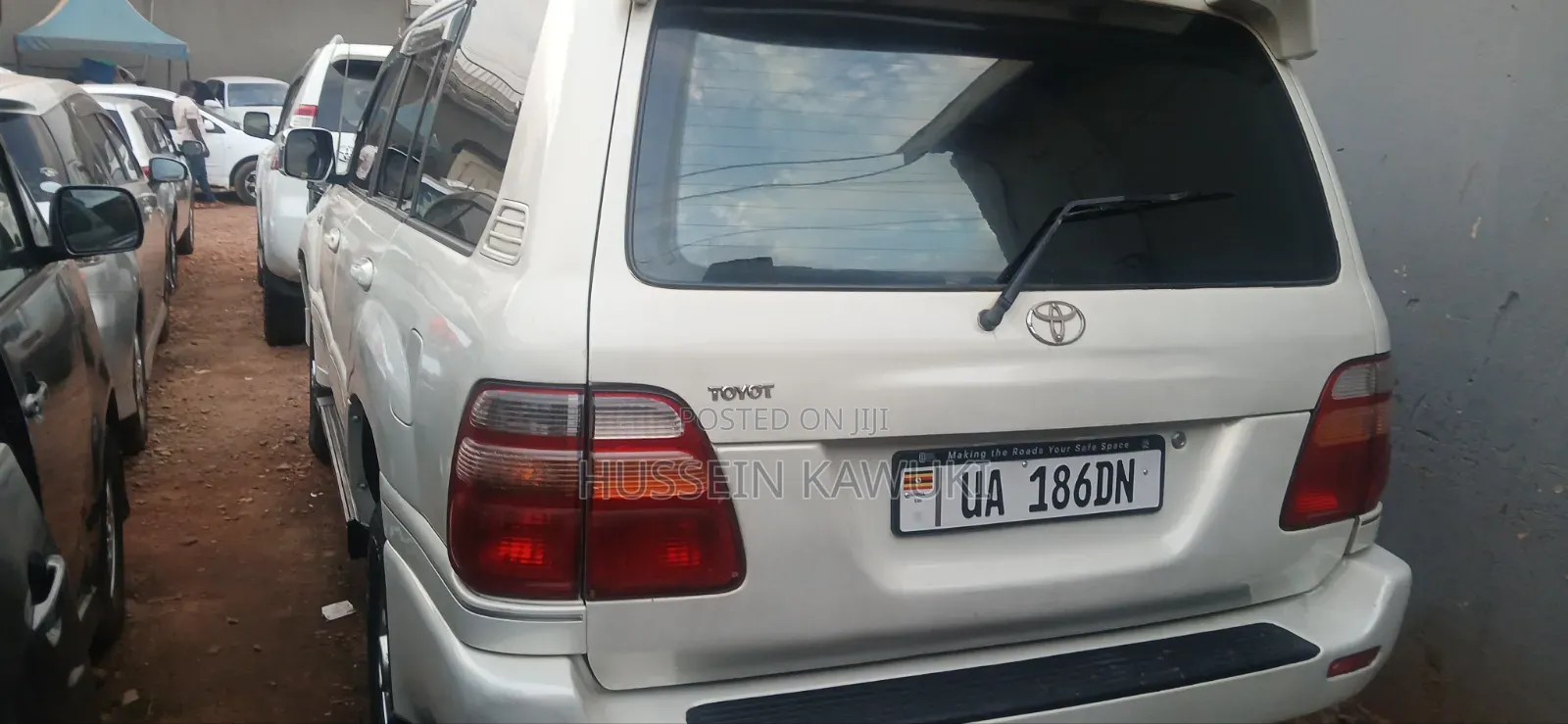 Toyota Land Cruiser 2005 White