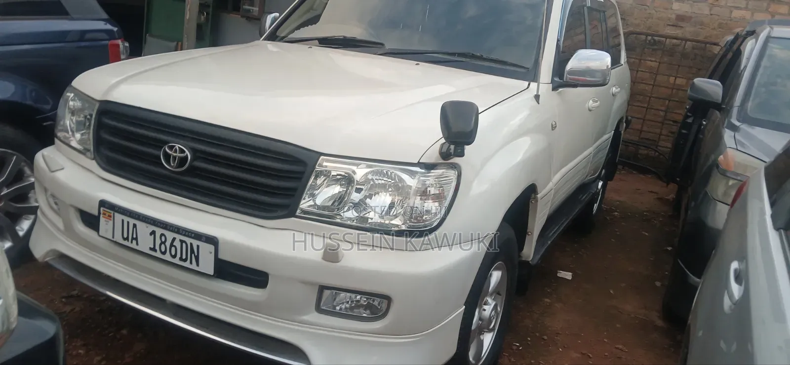 Toyota Land Cruiser 2005 White