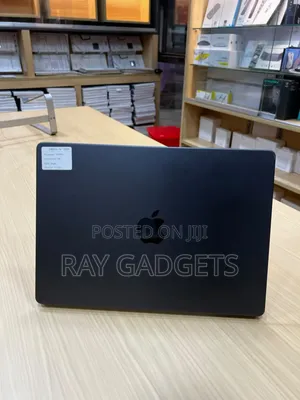 New Laptop Apple MacBook Pro 2024 M4 Pro 24GB Apple M4 Pro SSD 512GB