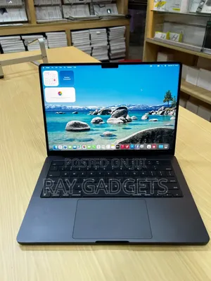 New Laptop Apple MacBook Pro 2024 M4 Pro 24GB Apple M4 Pro SSD 512GB