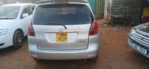 Toyota Corolla Spacio 2000 Silver