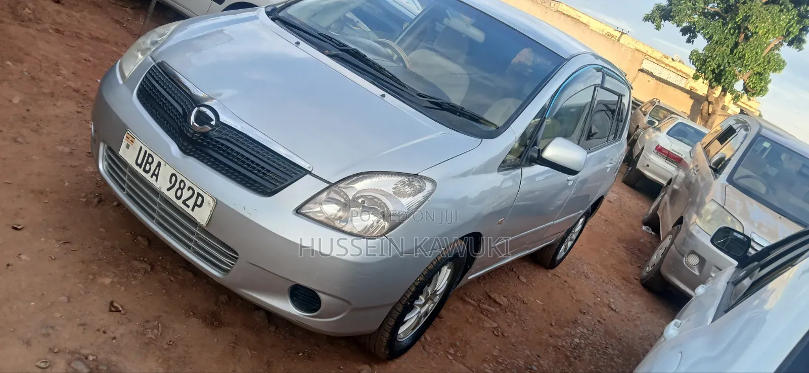 Toyota Corolla Spacio 2000 Silver