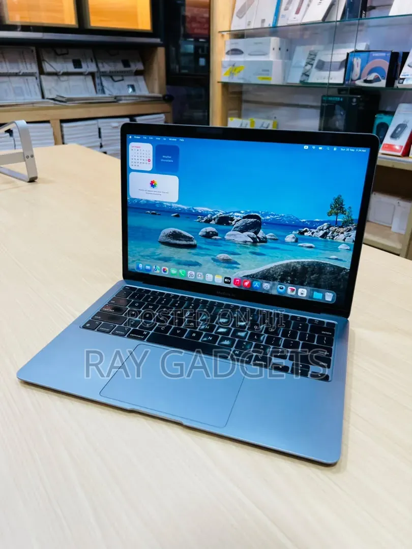 New Laptop Apple MacBook Air 2020 M1 8GB Apple M1 SSD 256GB