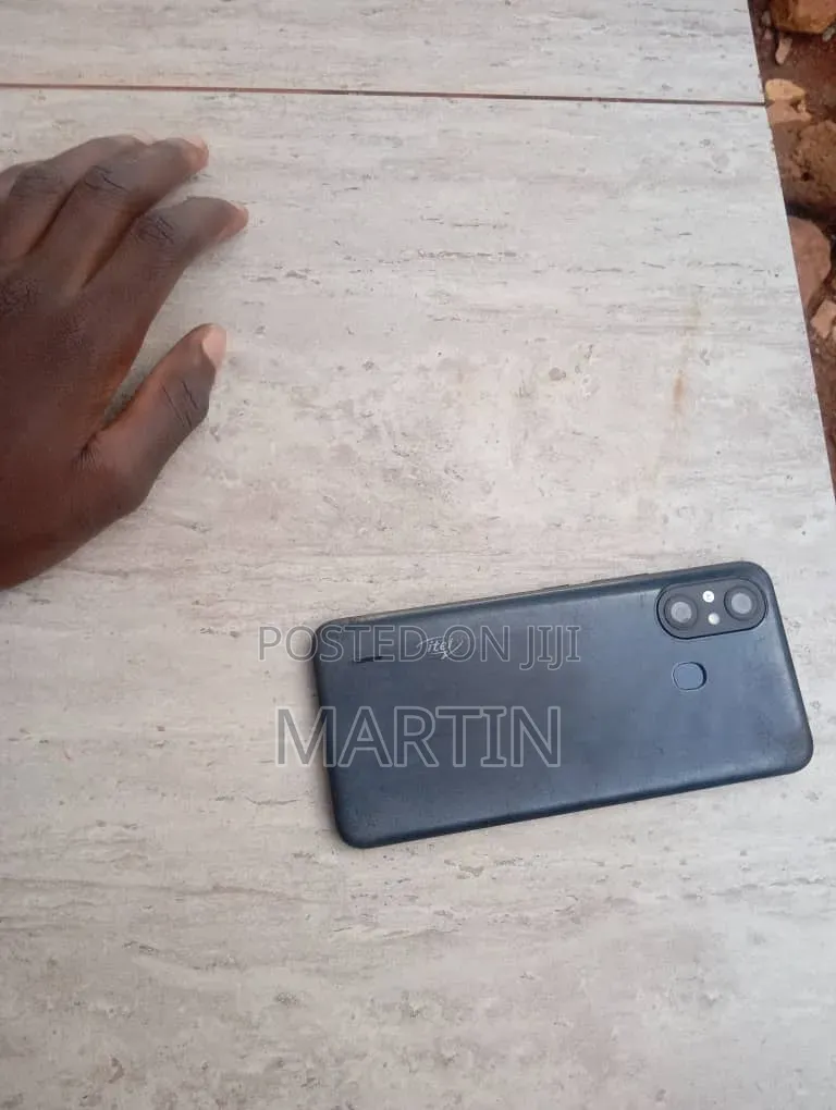 Itel A58 64 GB Black