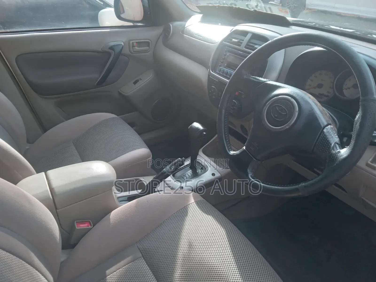 Toyota RAV4 2001 Beige