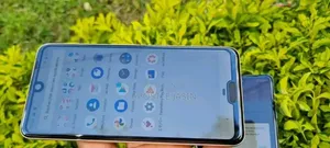 Sharp Aquos R3 128 GB Gold