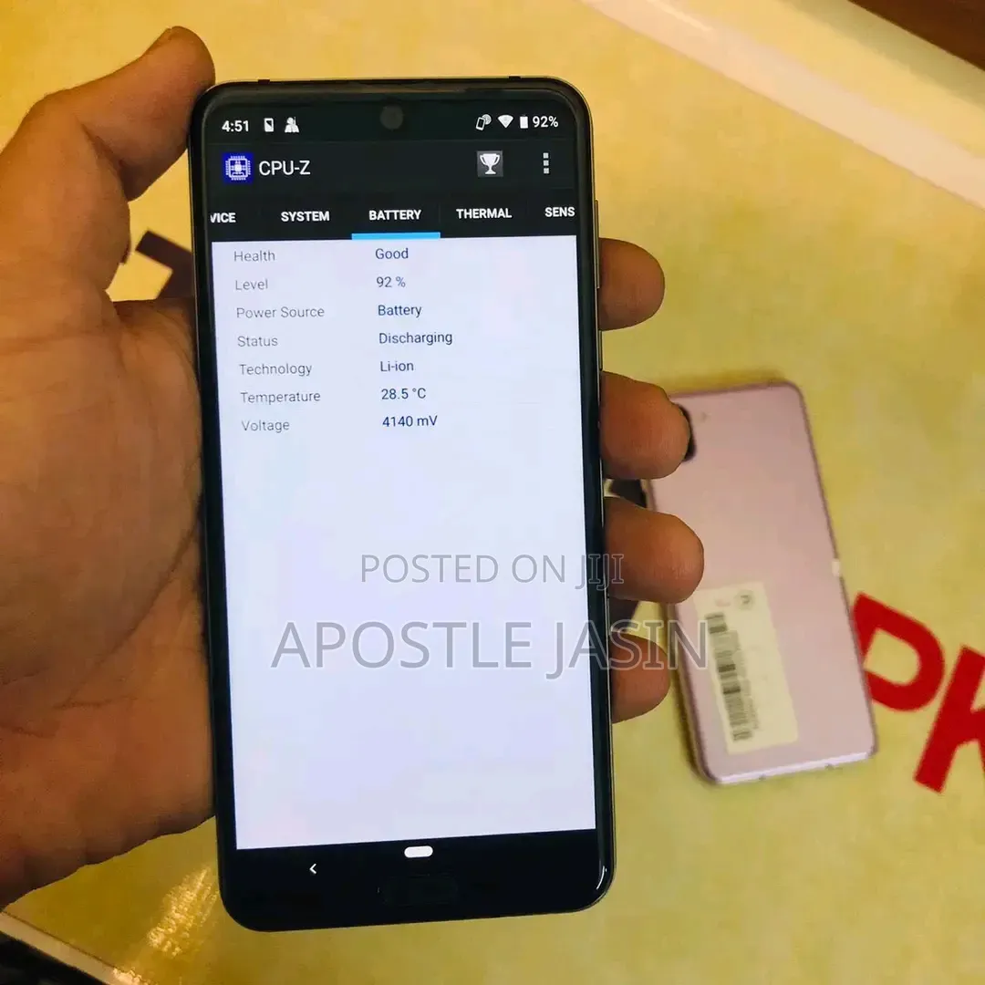 Sharp Aquos R3 128 GB Gold
