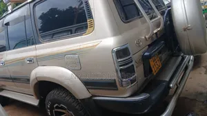 Toyota Land Cruiser 2002 Gold