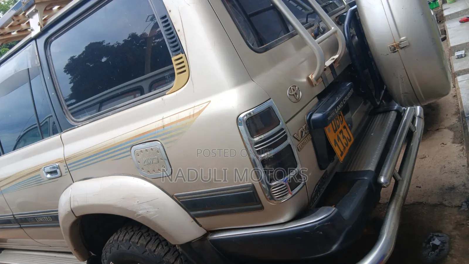 Toyota Land Cruiser 2002 Gold