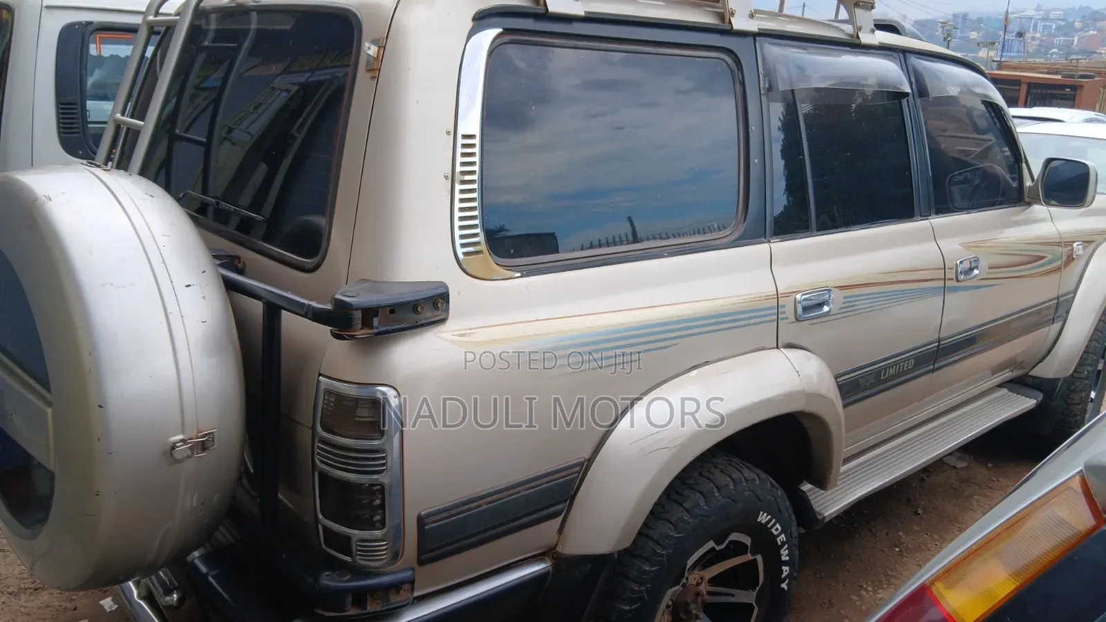 Toyota Land Cruiser 2002 Gold