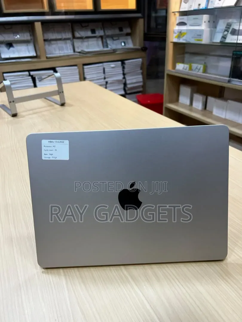 New Laptop Apple MacBook Air 2023 M2 16GB Apple M2 SSD 512GB