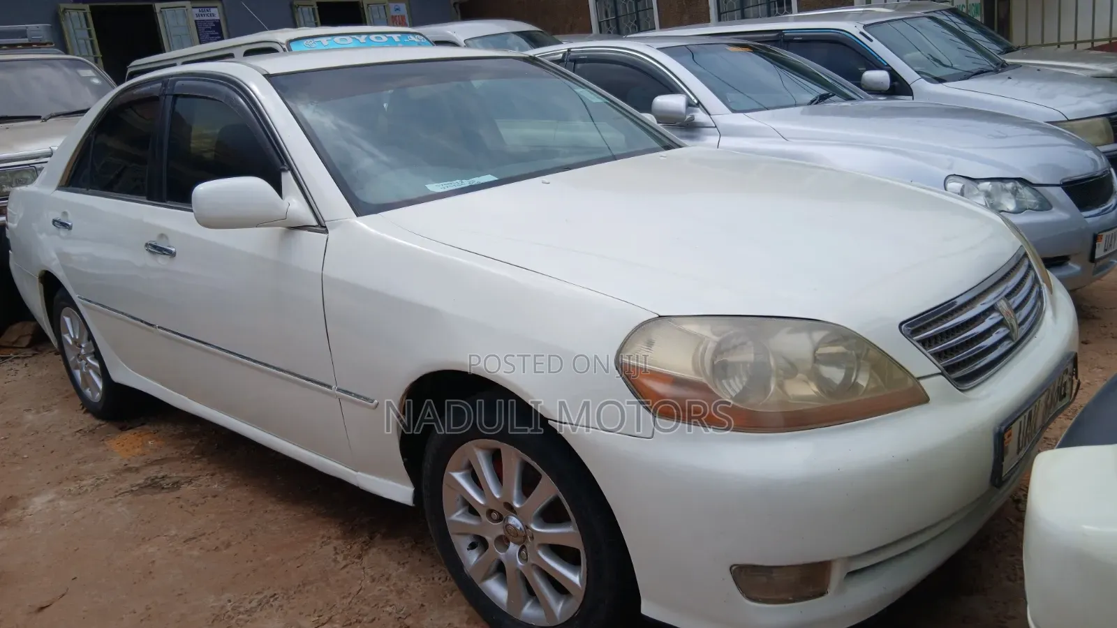 Toyota Mark II 2002 White