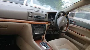 Toyota Mark II 2002 White