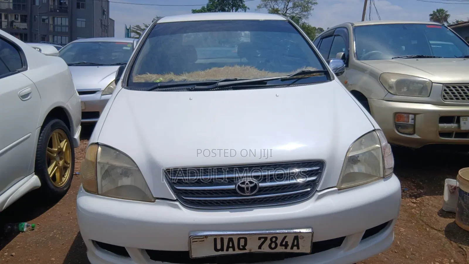 Toyota Nadia 2001 White