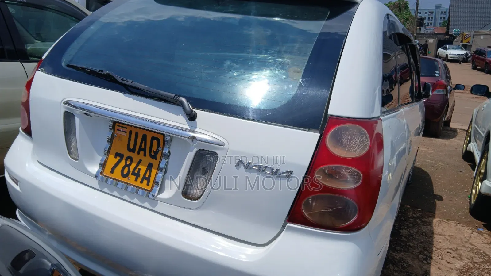 Toyota Nadia 2001 White
