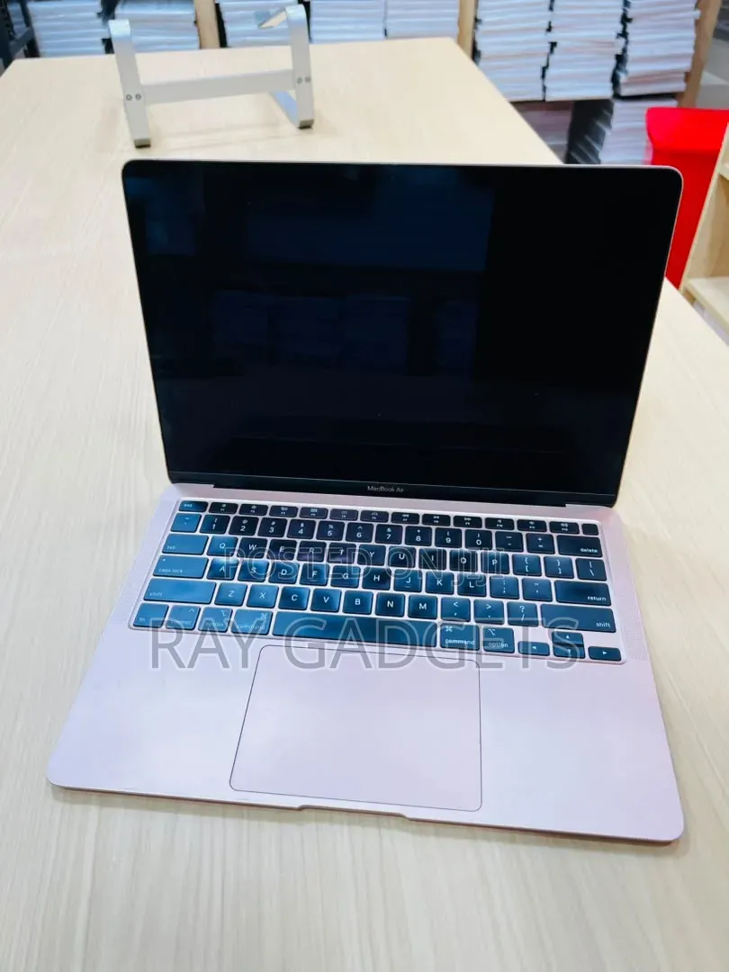 New Laptop Apple MacBook Air 8GB Intel Core i3 SSD 256GB