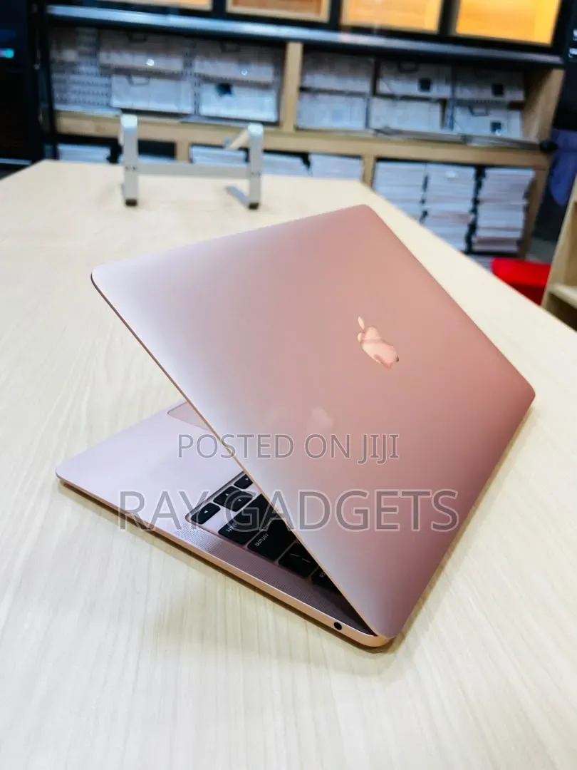 New Laptop Apple MacBook Air 8GB Intel Core i3 SSD 256GB