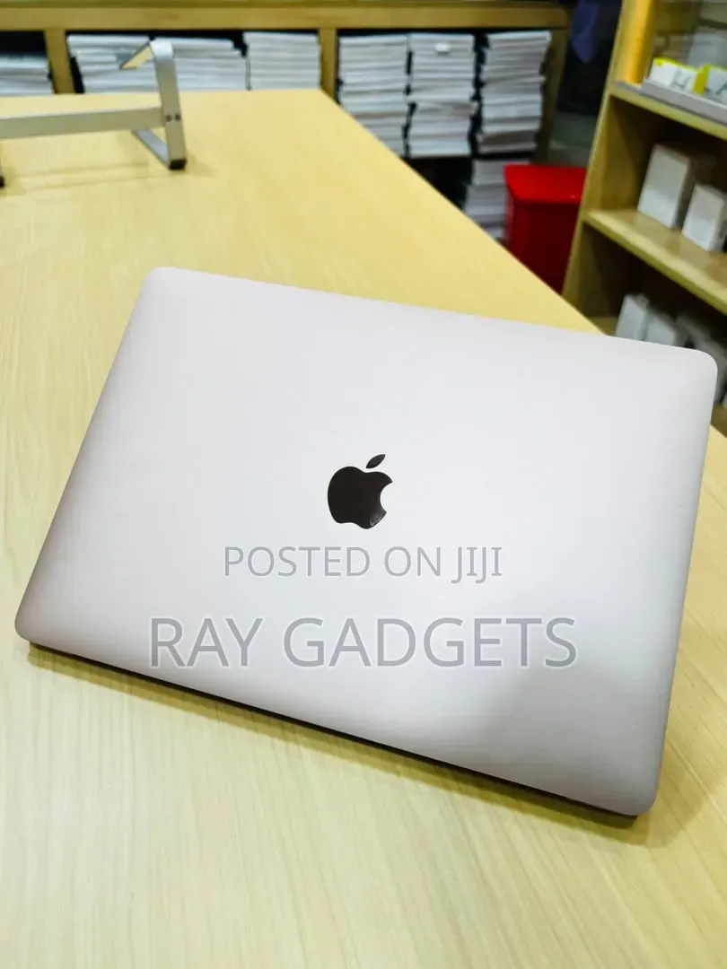 New Laptop Apple MacBook Air 8GB Intel Core i3 SSD 256GB