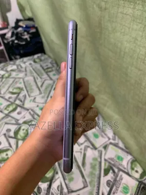 Apple iPhone 11 64 GB Black