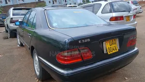 Mercedes-Benz E320 2005 Black
