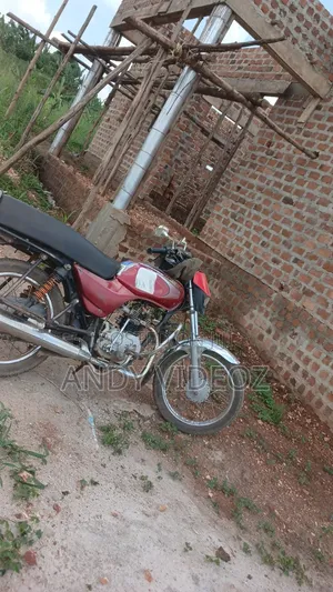 Bajaj Boxer 2017 Red