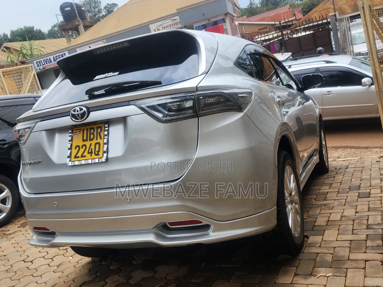 Toyota Harrier 2015 Silver
