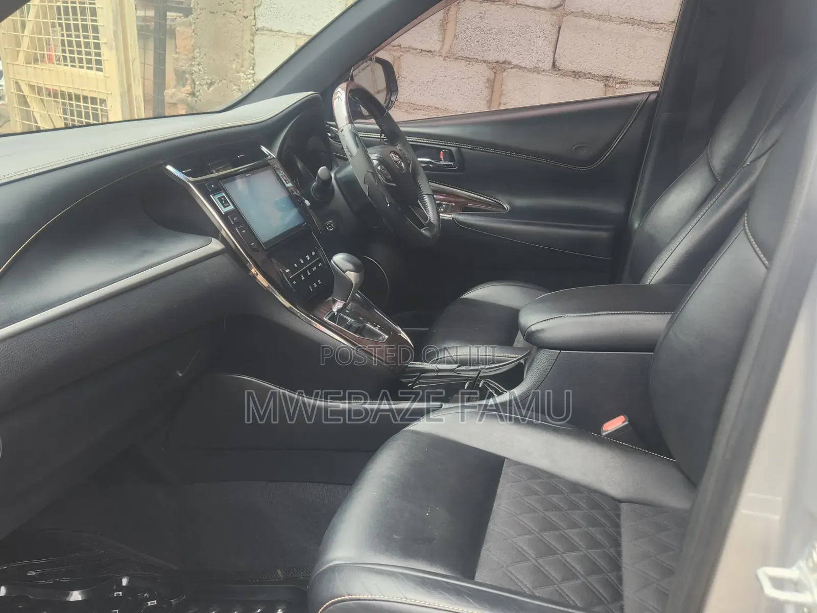 Toyota Harrier 2015 Silver