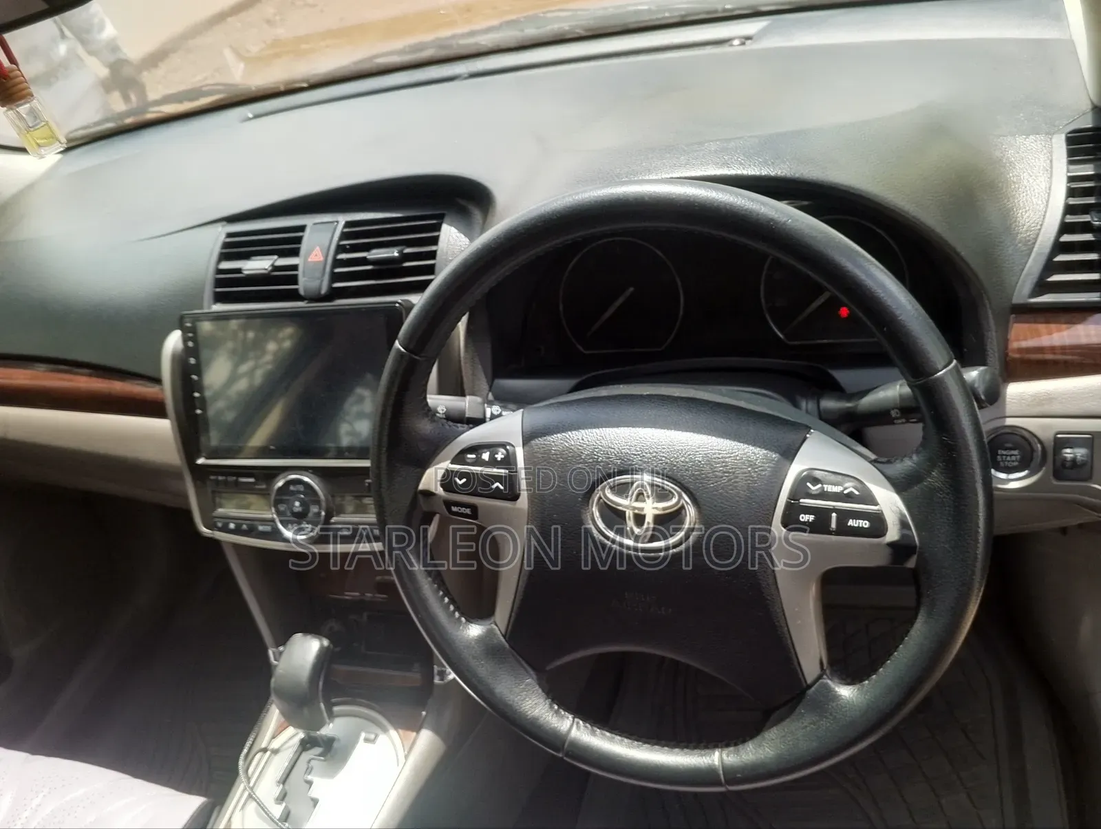 Toyota Premio 1.8 AWD 2013 Gray