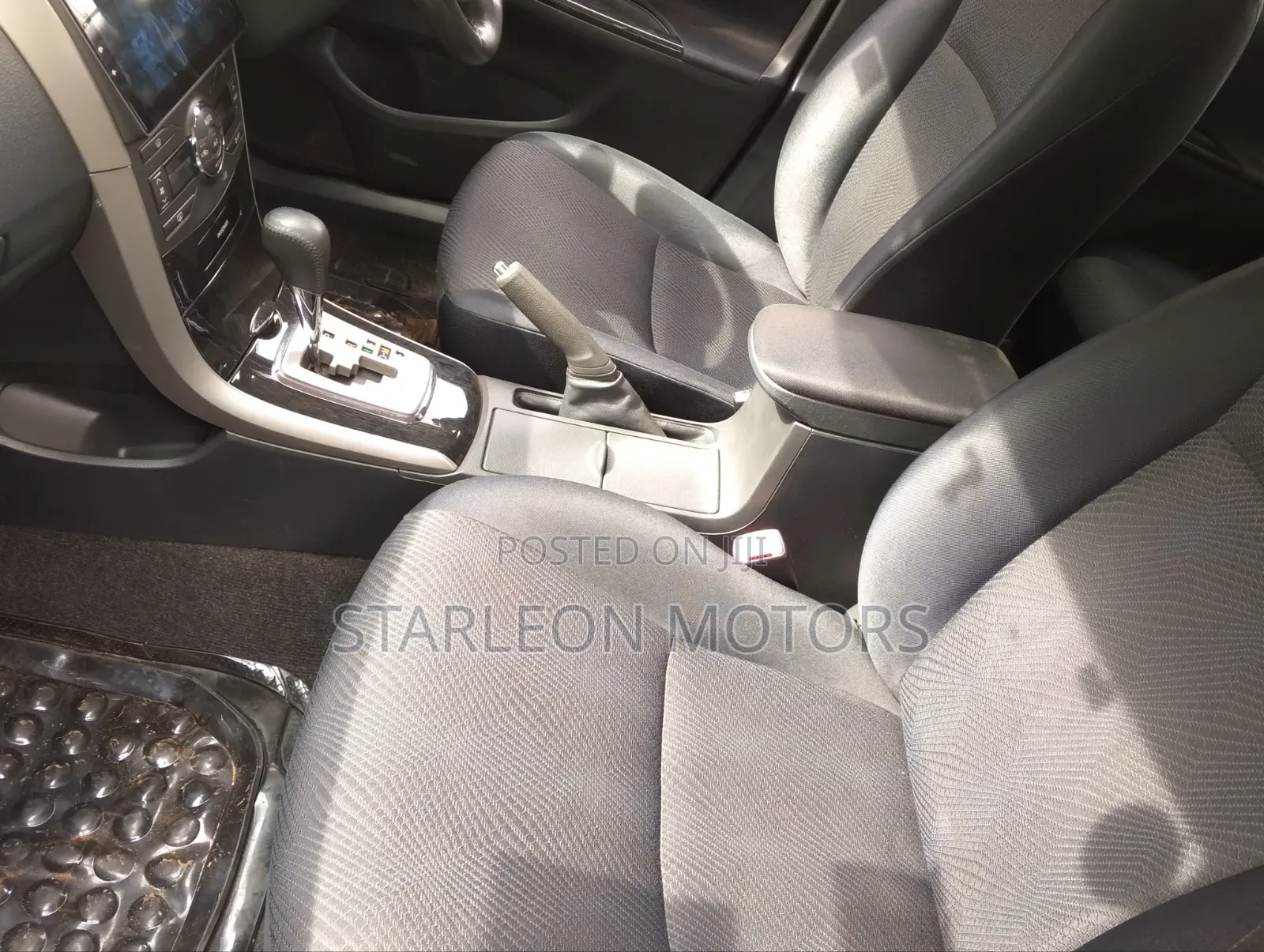 Toyota Corolla Fielder 1.5 Petrol AWD 2010 Silver