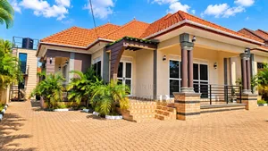 4bdrm House in Kira~Nakwero Along for sale