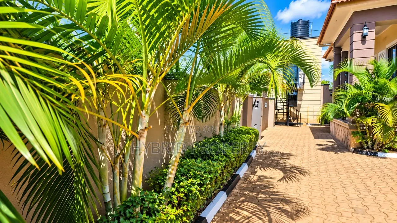 4bdrm House in Kira~Nakwero Along for sale