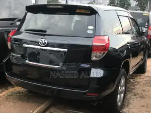 Toyota Vanguard 2014 Blue
